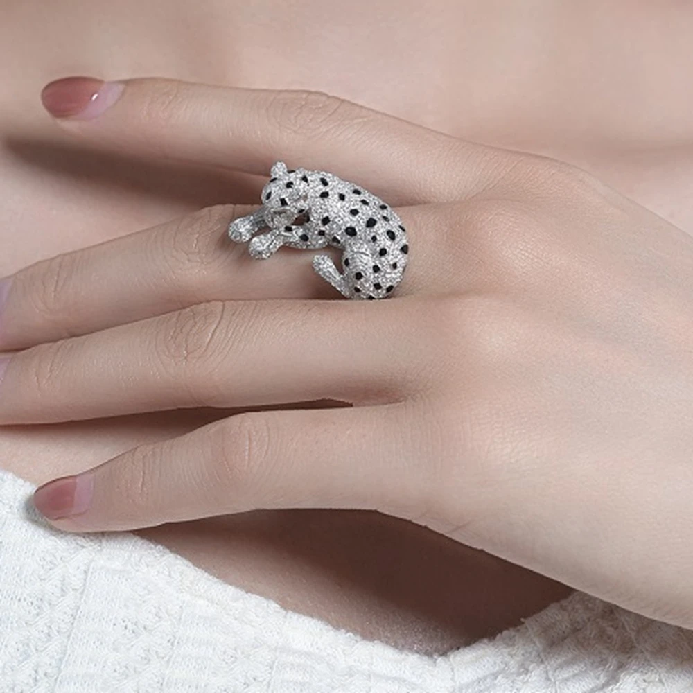 Luxury 925 Sterling Silver Black Enamel Spot High Carbon Diamond Panther Shaped Leopard Open Ring for Man or Woman Fine Jewelri