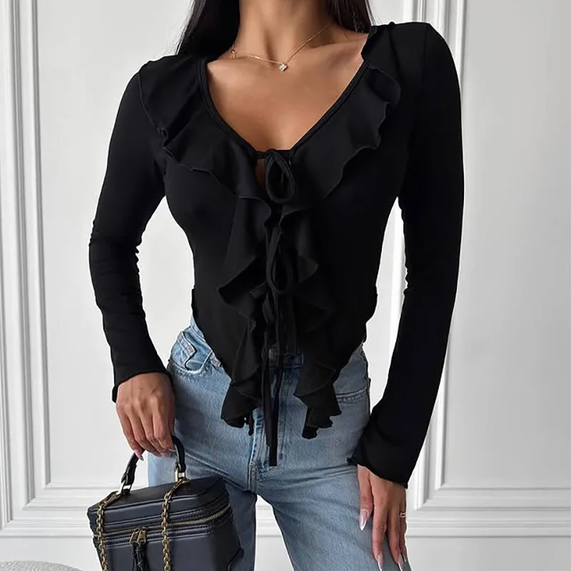 2025 nova camisa feminina de manga comprida, tops europeus e americanos para meninas, camiseta com design de nicho de primavera, blusa preta branca