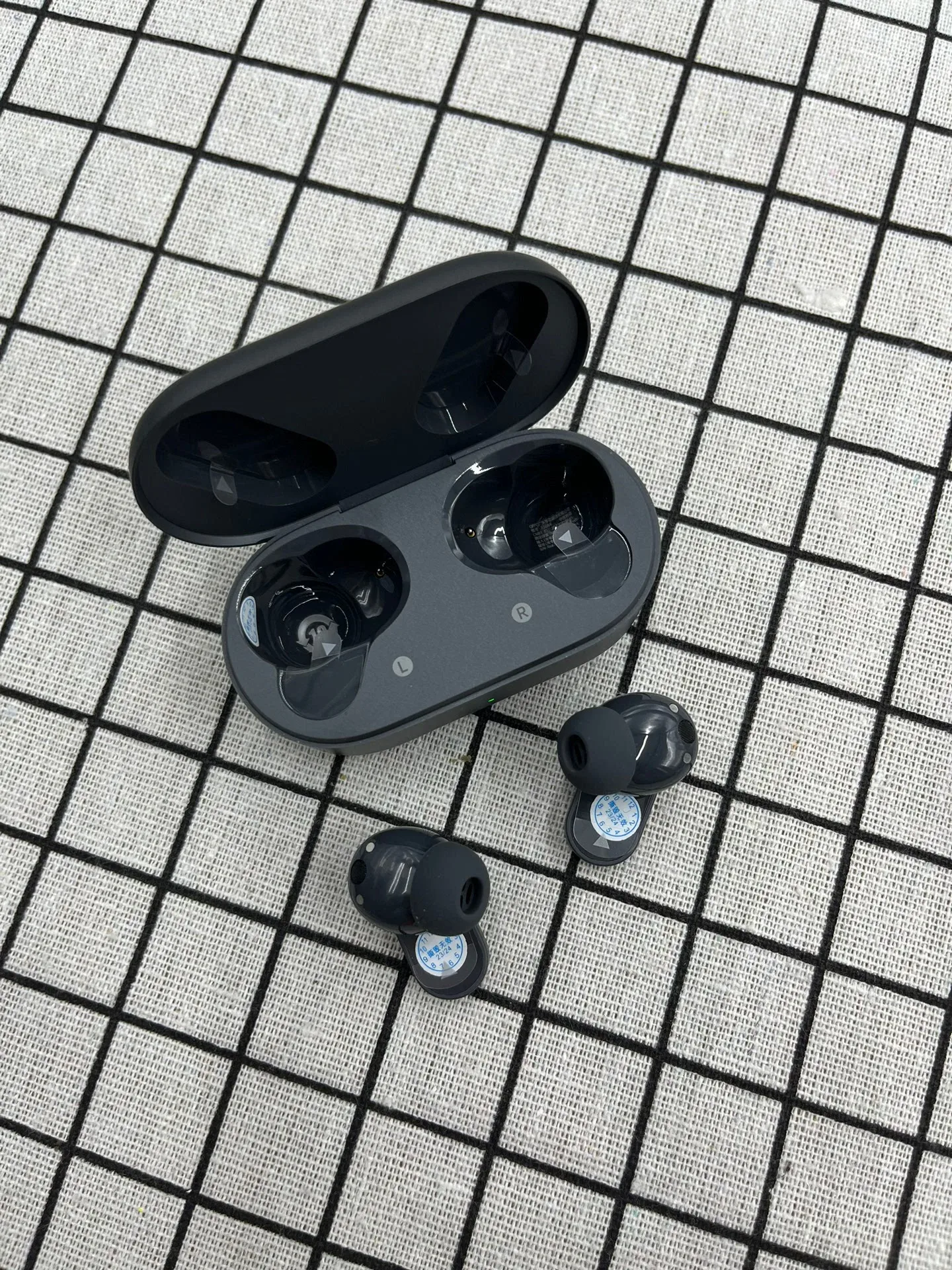 OnePlus Buds Ace Fone de Ouvido, Acessórios Separar, Lado Esquerdo, Reparar Fix Box Base, Peças de Reposição, Usado