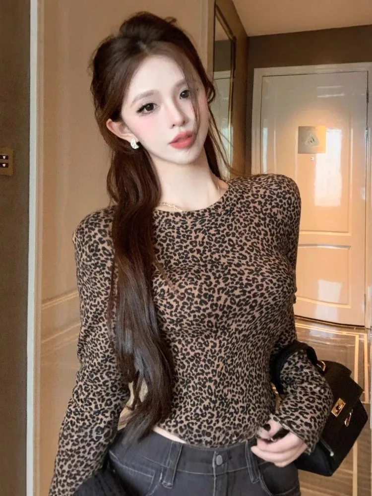 

Long Sleeve T-Shirts High Quality Women Girlish Sweet Design Cute Look Young Female Fashion Aesthetic Casual Everyday Breathable