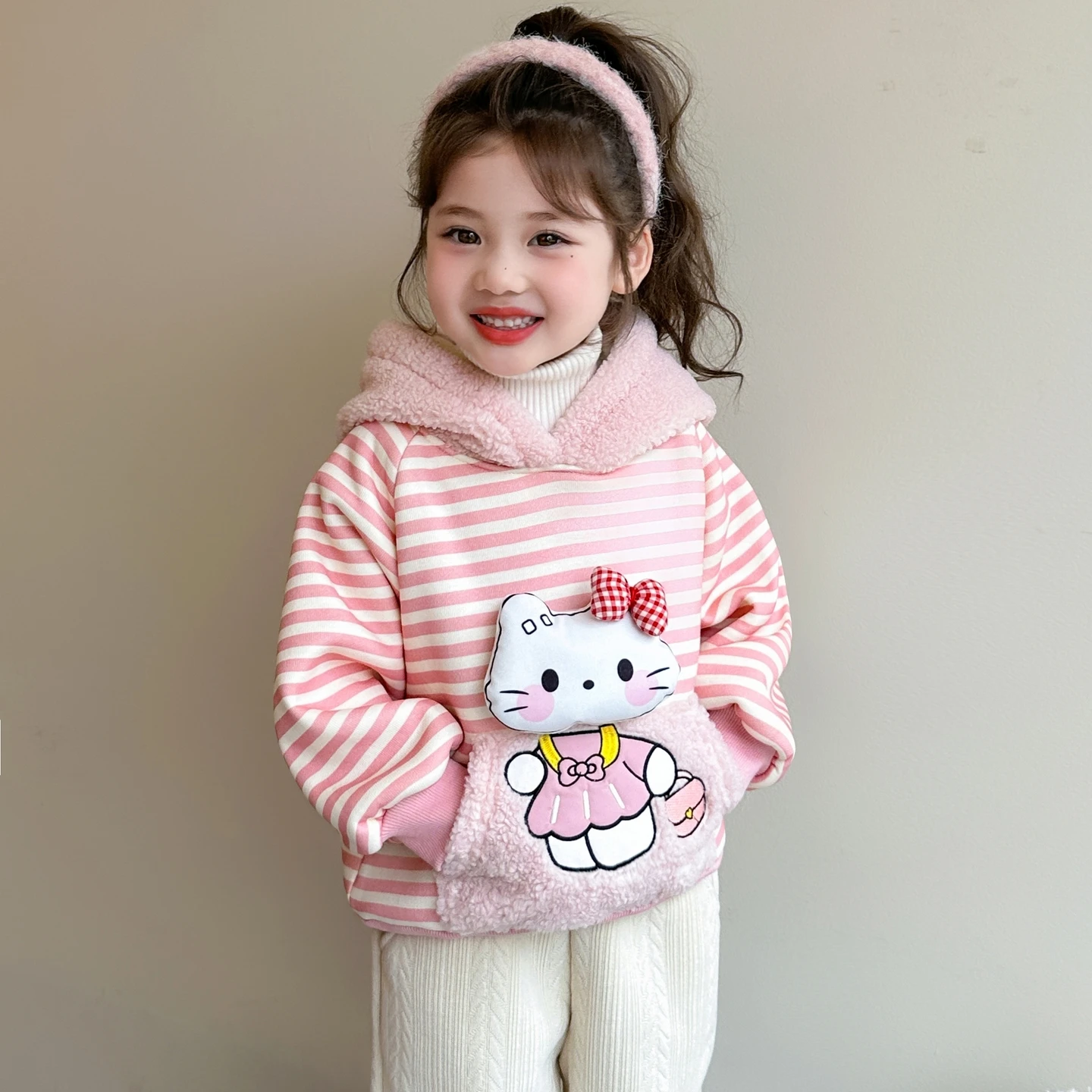 

Флисовая толстовка с капюшоном для девочек, осенне-зимние новые детские полосатые толстовки с героями мультфильмов, корейский розовый толстый теплый пуловер, топы