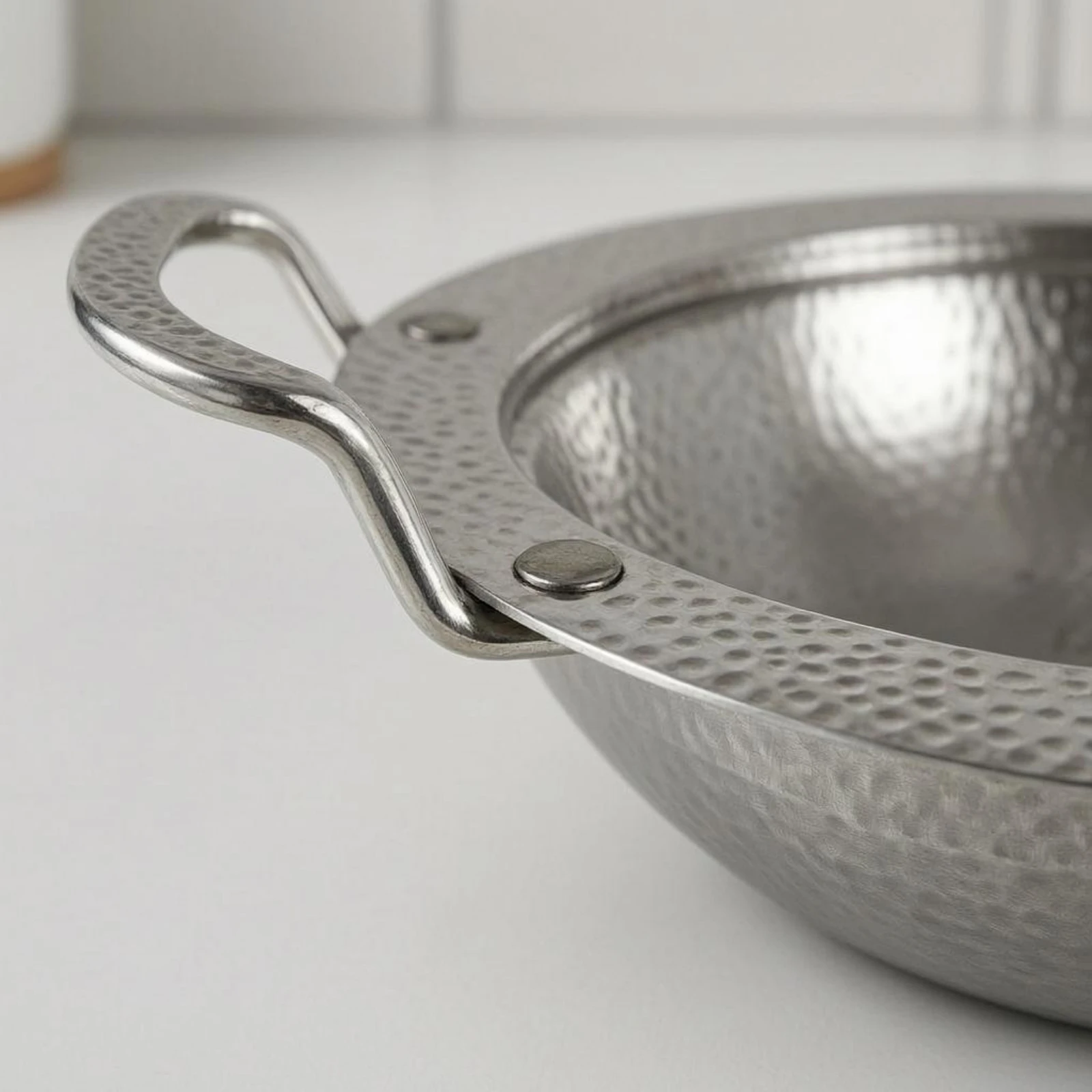 Round Stainless Steel Serving Pan Wide Rim Hammered Stainless Steel Frying Pan Cookware Shallow Scratch Resistant for Cooking - view 6