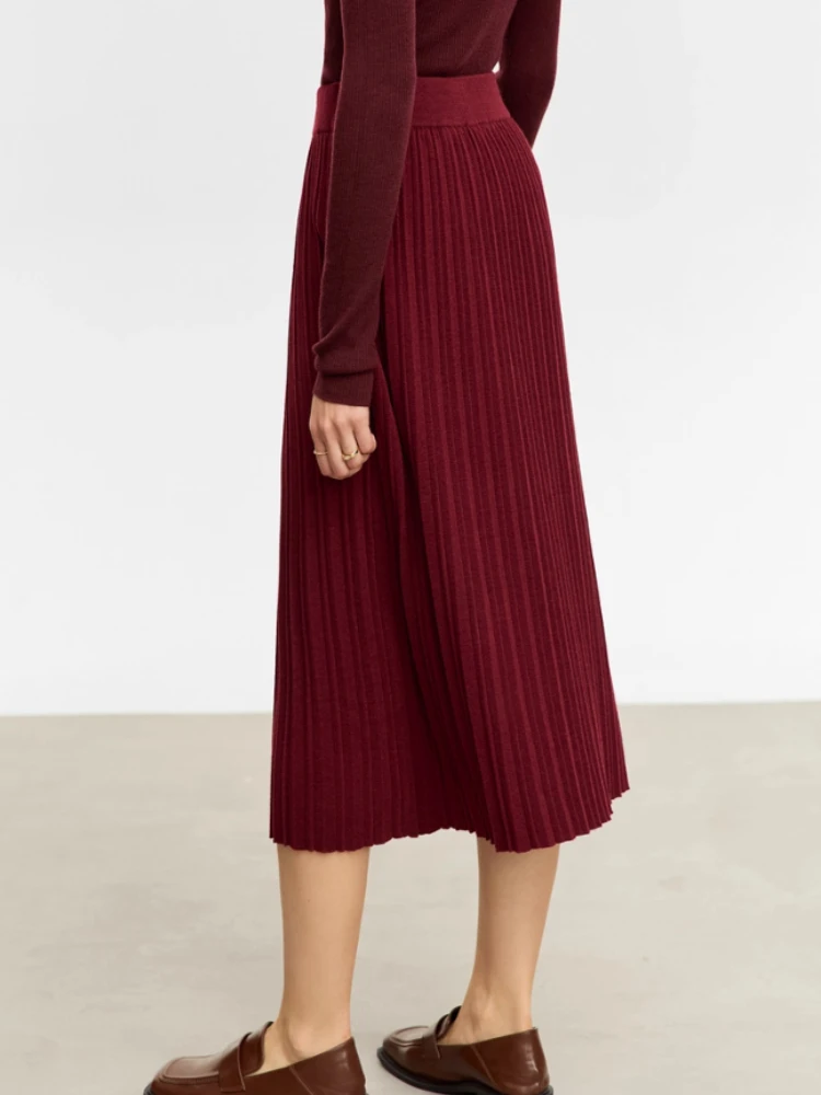 AMII Minimalist Skirts for Women 2025 Winter New Christmas Warm Commuter Basics Pleated Knit Loose A-Line Solid Skirt 12323177