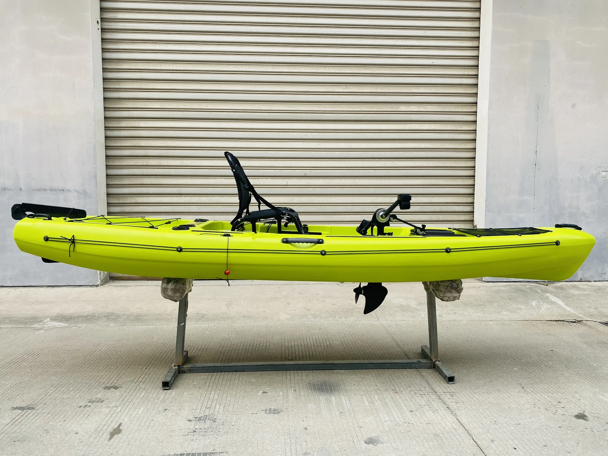 Outdoors Hard Shell pedal kayak high quality 12ft 3.8m sit on top kayak pedal fishing kayak with tarpon propel system