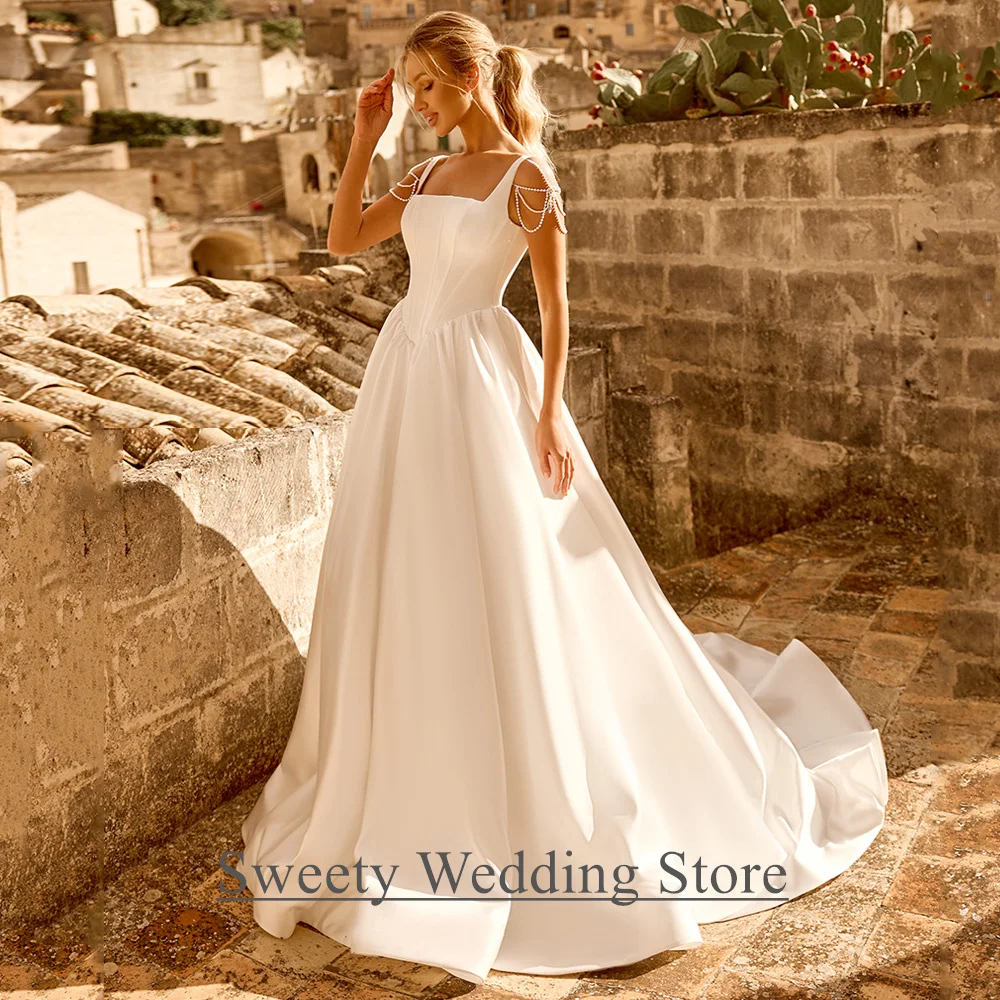 Abito da sposa sexy in raso personalizzato collo quadrato perle cerniera posteriore Sweep Train Vestido De Noiva abito da sposa linea A per signora