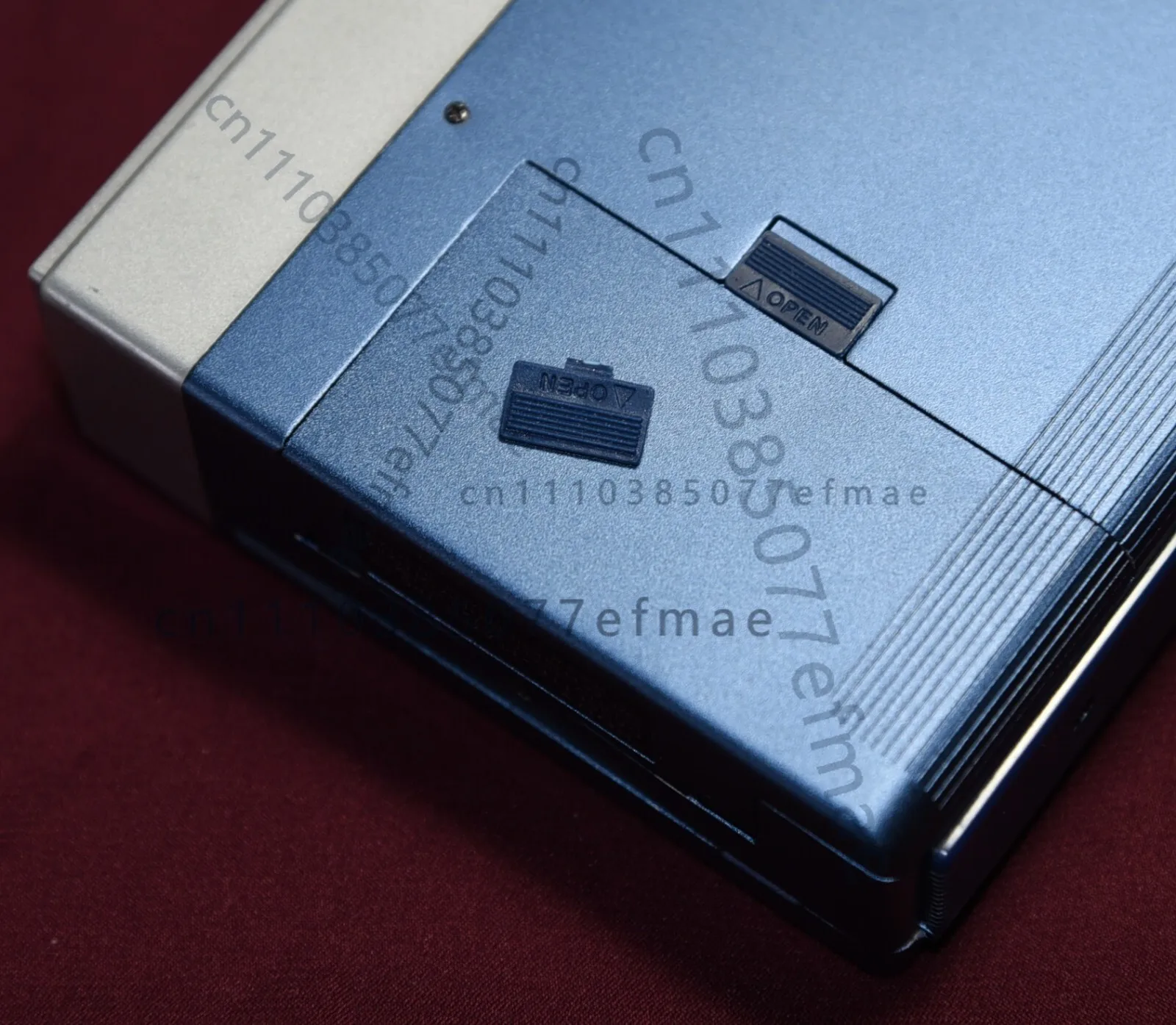 

1 шт. защелка для дверцы батарейного отсека для кассетного плеера Sony TPS-L2 Walkman