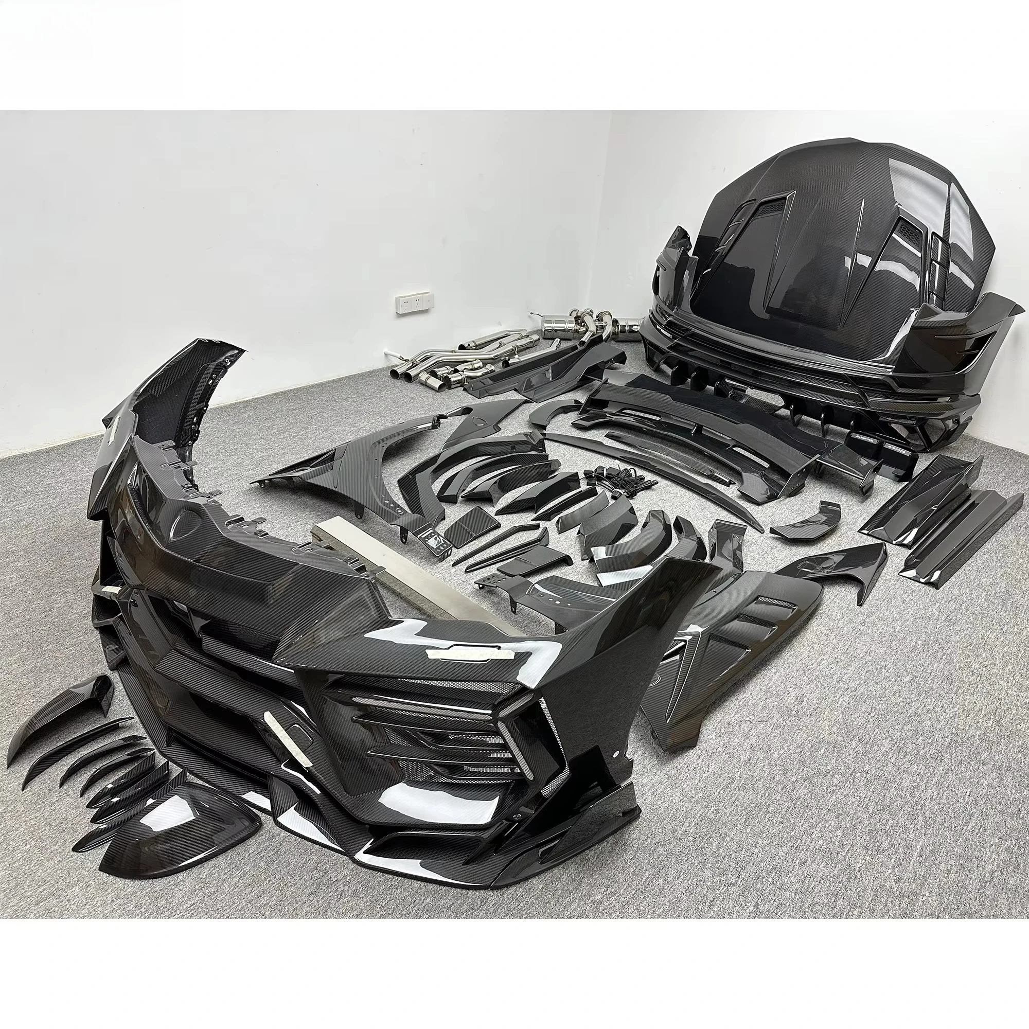 MSY Style Dry Carbon Fiber Gen III Body Kits for Lambo URUS 2018-2021Bonnet Bumper Side Skirt Exhaust Rear Wing Car Parts