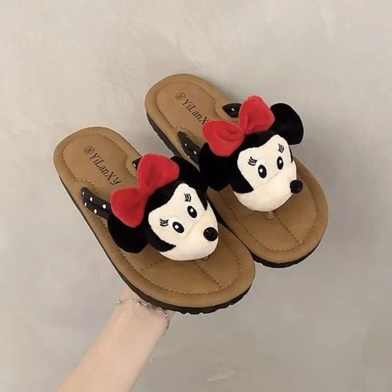 

2026 summer new cute Minnie Mouse doll red bow Comfortable real pictures plus big size girl women fashion slippers flip flops