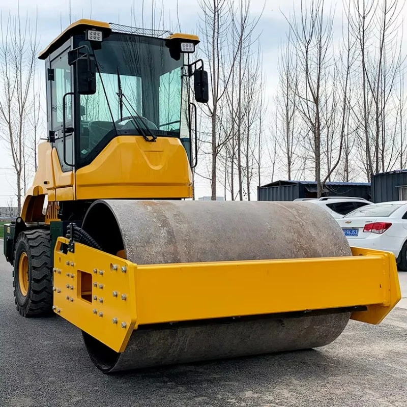 

China Mini Asphalt Road Roller Double Drum Compactor Hydraulic Pump Vibratory Motor Huade Brand Road Construction Mini Machinery