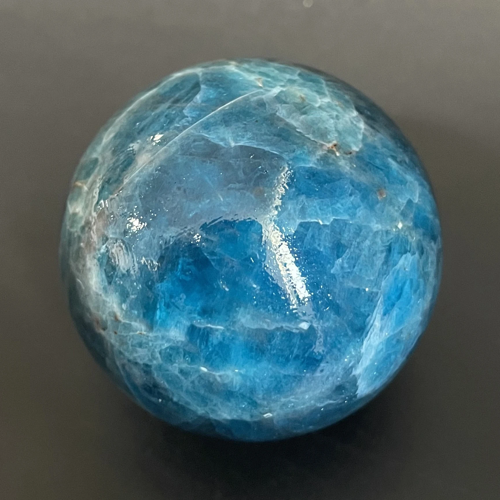 Natural Apatite Rock Crystal Ball - Healing Rough Polished Quartz Stone Decoration for Home Garden