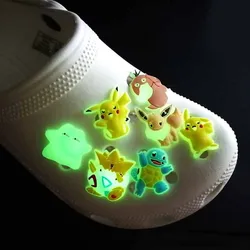 Miniso diy sapatos encantos noite brilhante pokemon pikachu tartaruga pássaro charizard squirtle acessórios para chinelos presente criativo