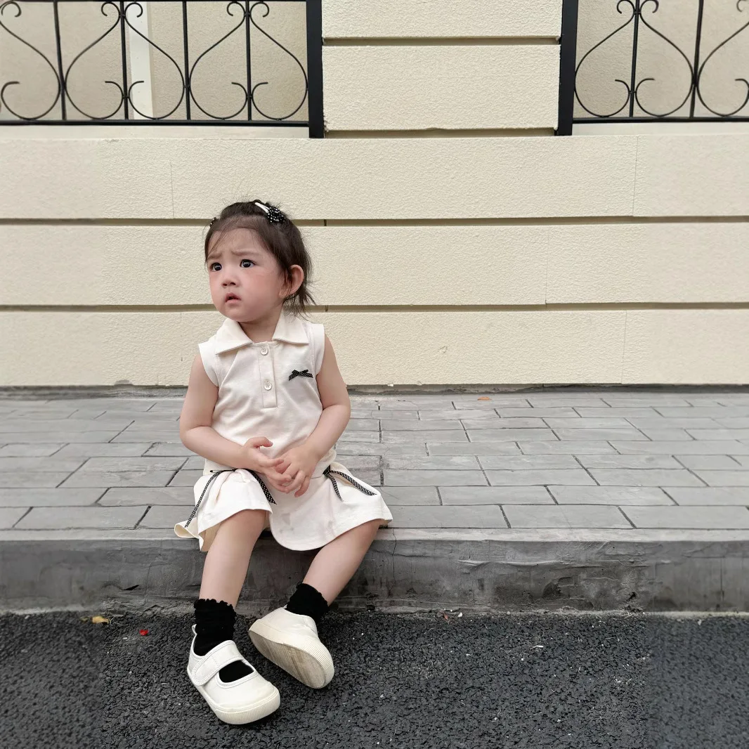 

Fashionable Simple Sports Casual Cute Two Piece Set Buttful-knot Sleeveless Shirt Short Skirt Set New Summer College Style