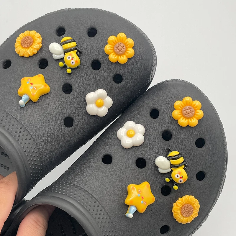 5-10Pcs New Designer Cute Bee Shoe Pin Charms For Slipper Sandal DIY Customize kid's Clogs Sunflower Shoe Decoration Accessories