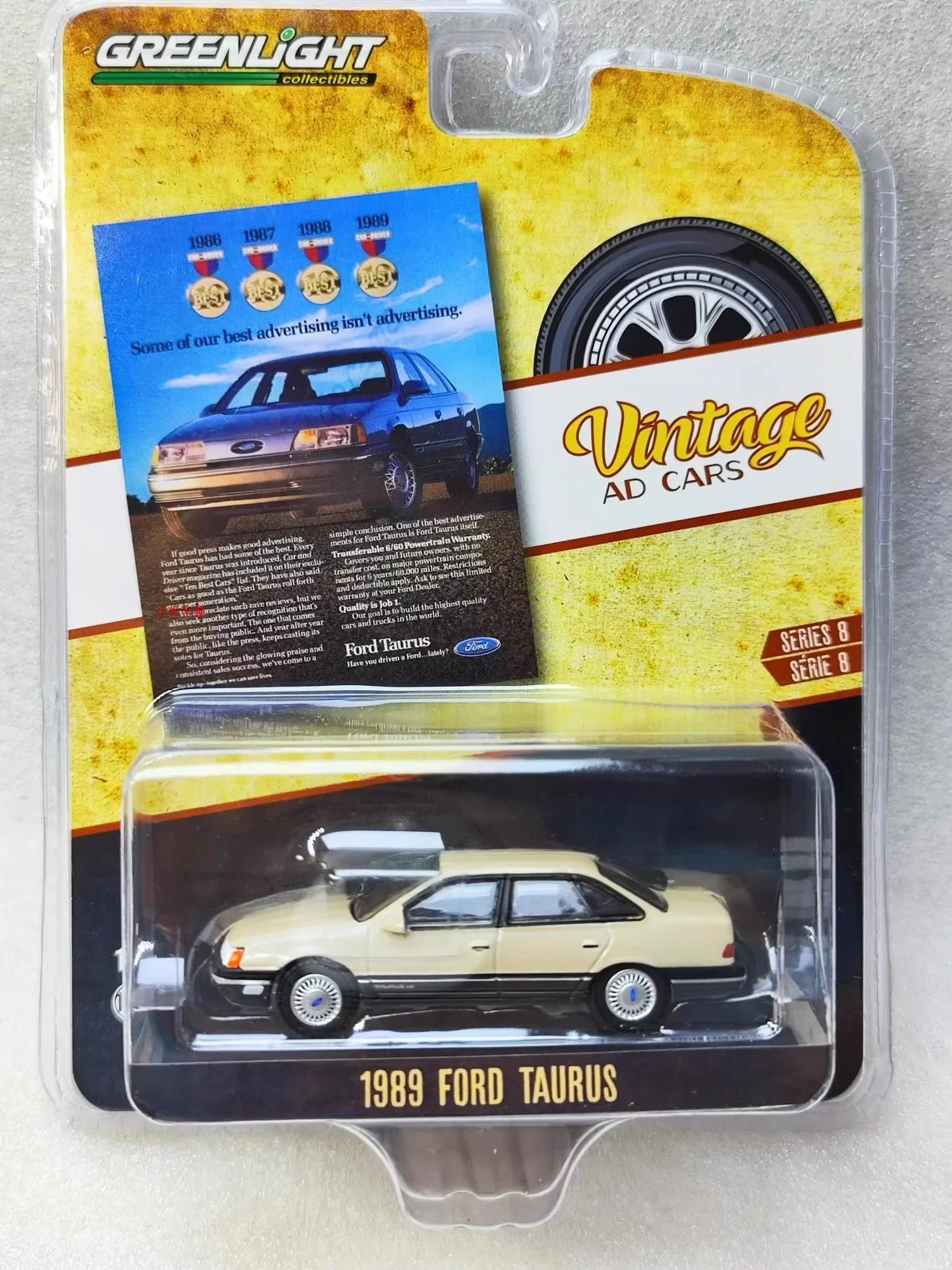 

1:64 1989 Ford Taurus, литая под давлением модель автомобиля из металлического сплава, игрушки для коллекции подарков