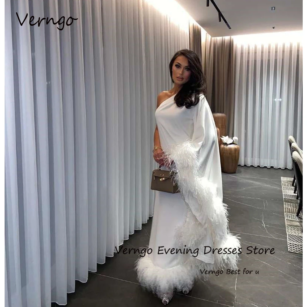 Verngo Luxury Feathers Dubai Arabic Women Formal Evening Dresses White One Shoulder Straight Occasion Prom Gowns Plus Size