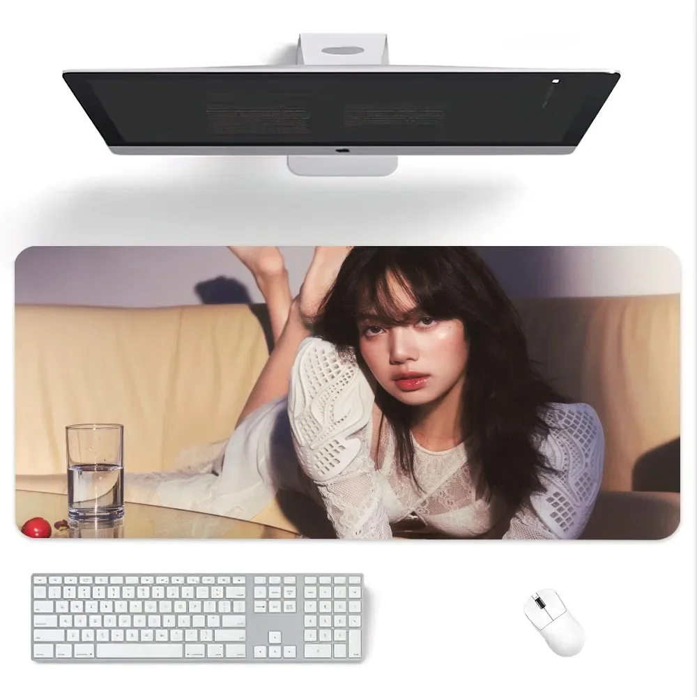 Kpop Hot Singer L-Lisa-S Rockstar Mouse Pad Computer Laptop Gaming Office Wrist Guard tappetino per tastiera antiscivolo