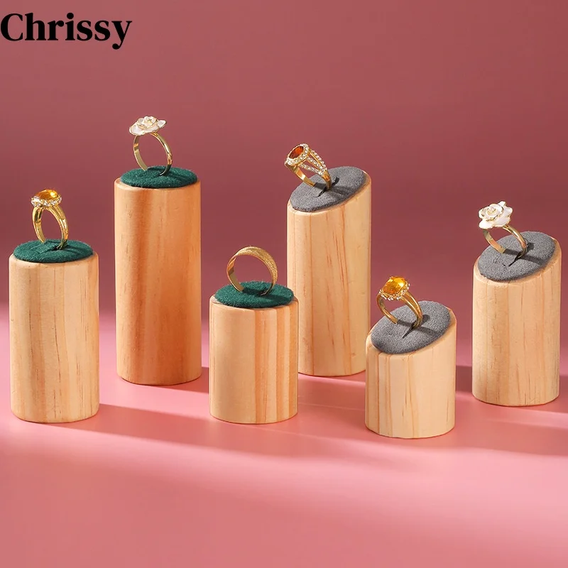 Solid Wood Ring Display Stand Cylindrical Rustic Style Holder for Premium Jewelry Showcase Jewelry Store Exhibition