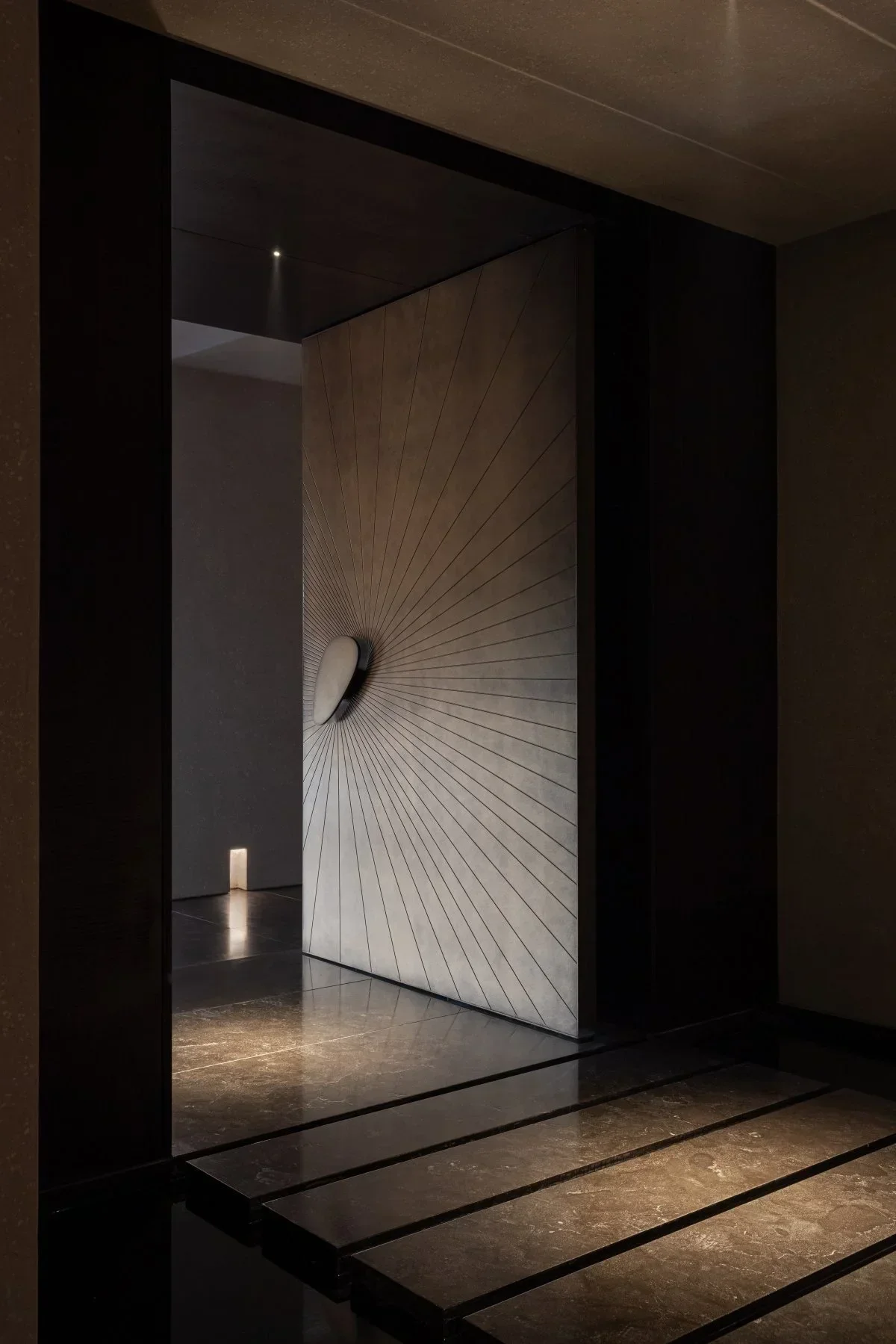 Porta d'ingresso in alluminio con rottura termica Design di lusso Porta di sicurezza di alta qualità Porte d'ingresso in metallo ignifugo Dimensioni e colori personalizzati