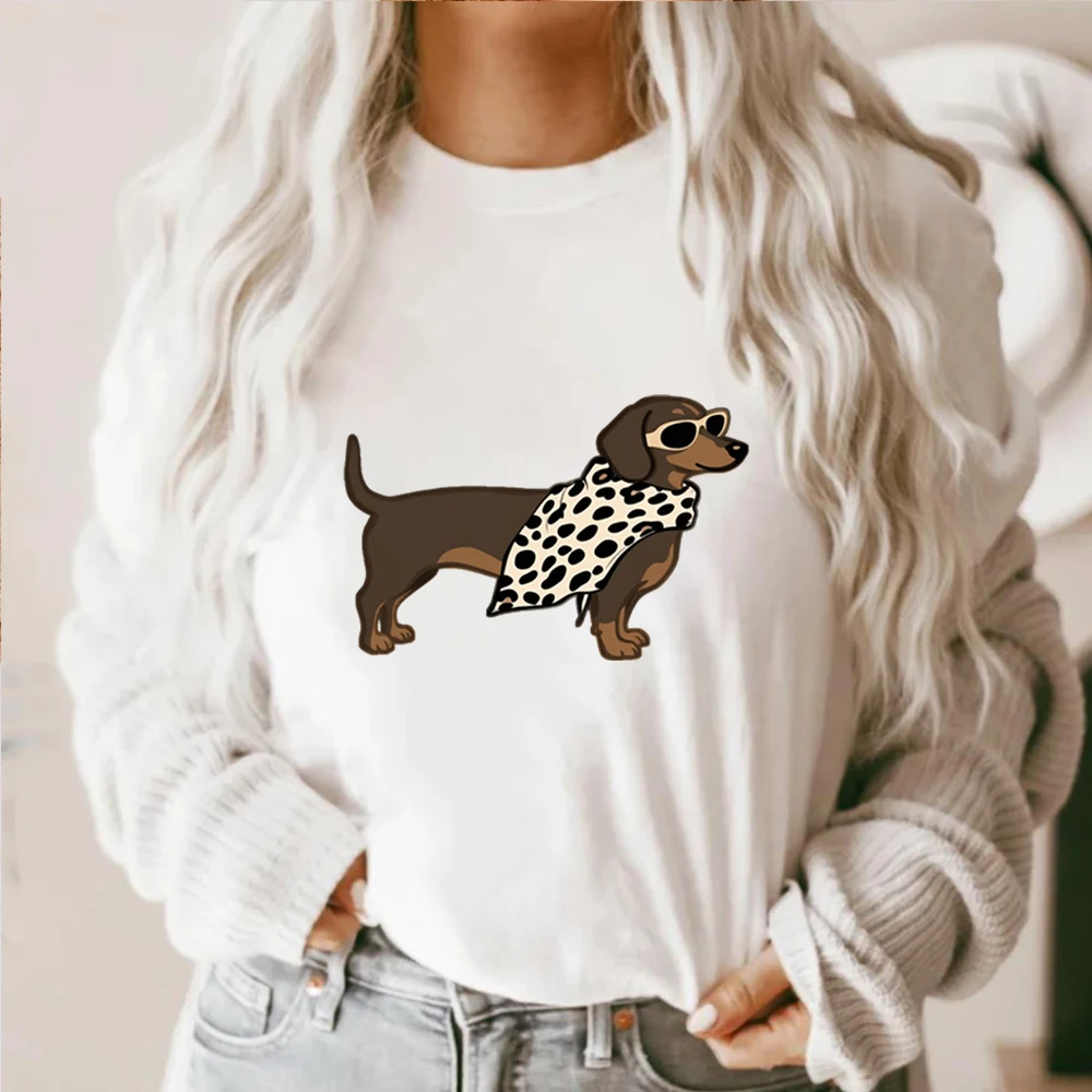 Cute Dachshund Hot Dog T-Shirt Funny Wiener Dog in Bun Women's Casual Streetwear Trendy Graphic Tee Perfect for Pet Lovers