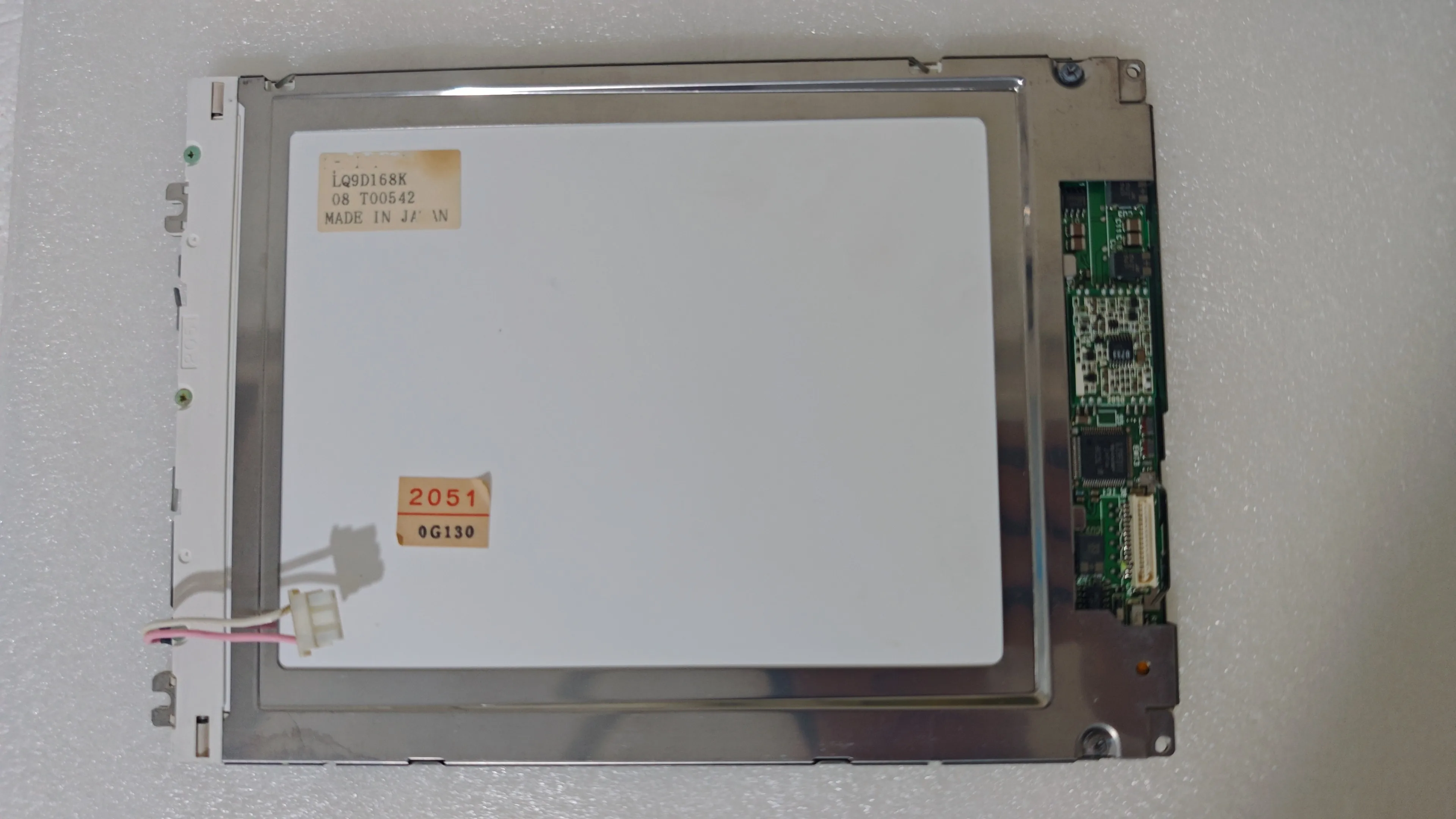 8.4-inch original model LQ9D168K is suitable for Sharp LCD screen 640*480