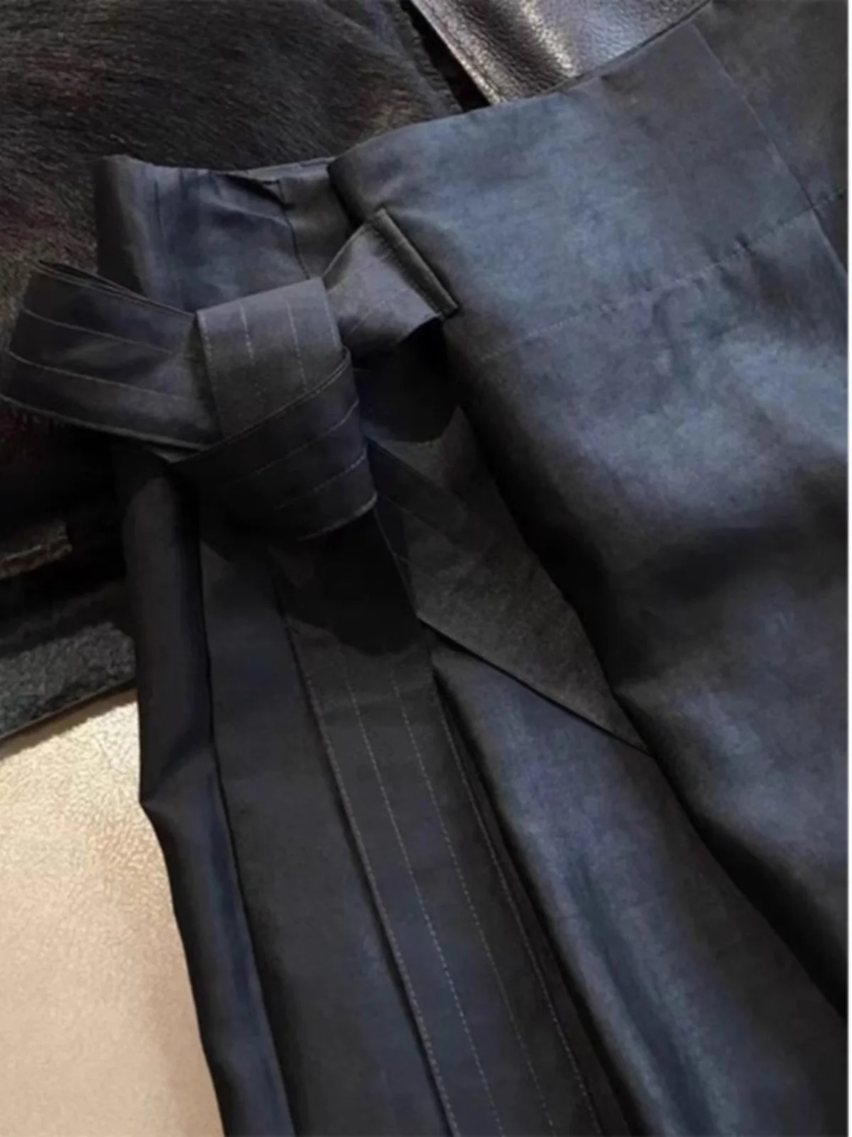 Pantaloni a gamba larga Ele Bla Pantaloni lunghi a vita alta con pieghe laterali dal design cinese vintage casual da donna