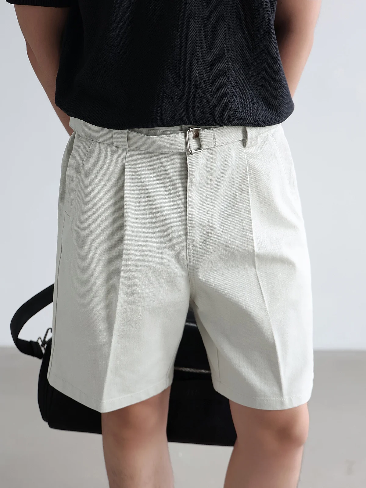 Men's Lightweight Straight Leg Short Pants Mixed Fiber Cool Feeling Breathable Loose Fit Five Inches Summer Casual Shorts
