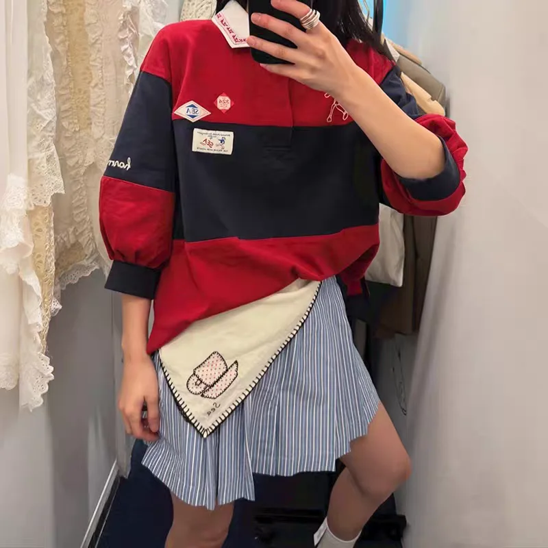 

Early Autumn 2025 Red And Blue Patchwork Retro Rugby Collar Bubble Sve Embroidered T-irt Women's Loose Fit Long Sle...