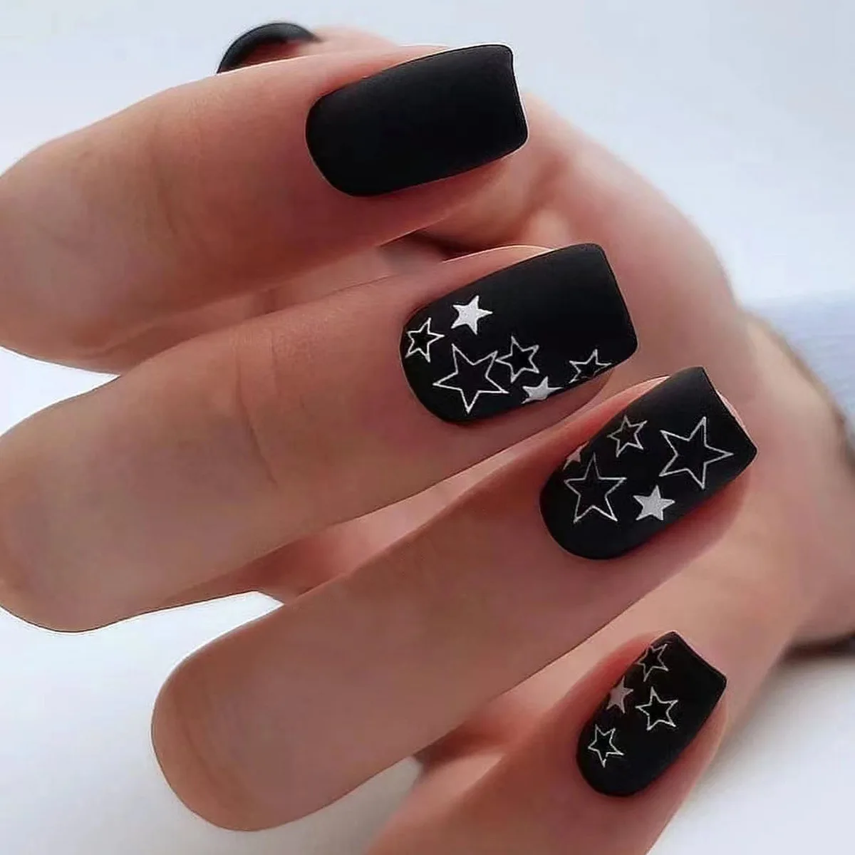 Nude Color Press on Nails Red Five-pointed Star Designs Short Square Fake Nails Patches Y2K Girls Simple Charms Manicure