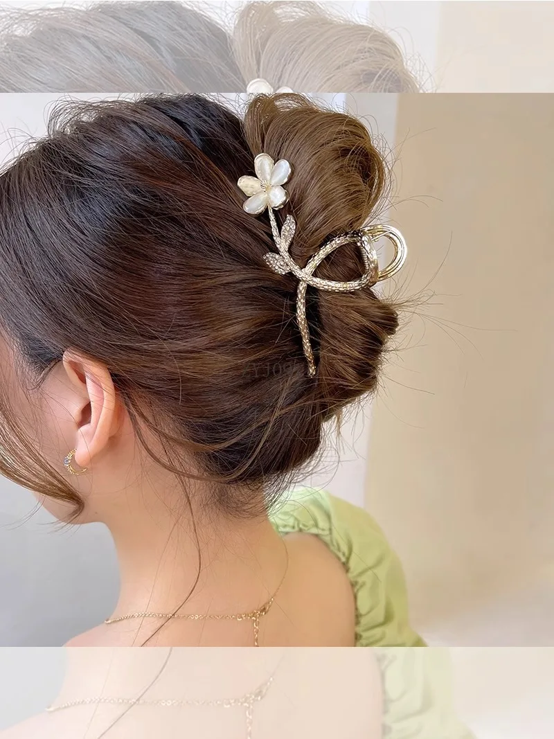 دبوس شعر رائع على شكل زهر الخوخ الجنية، مشبك على شكل رأس أنثوي، مشبك سمك القرش المتقدم الكبير