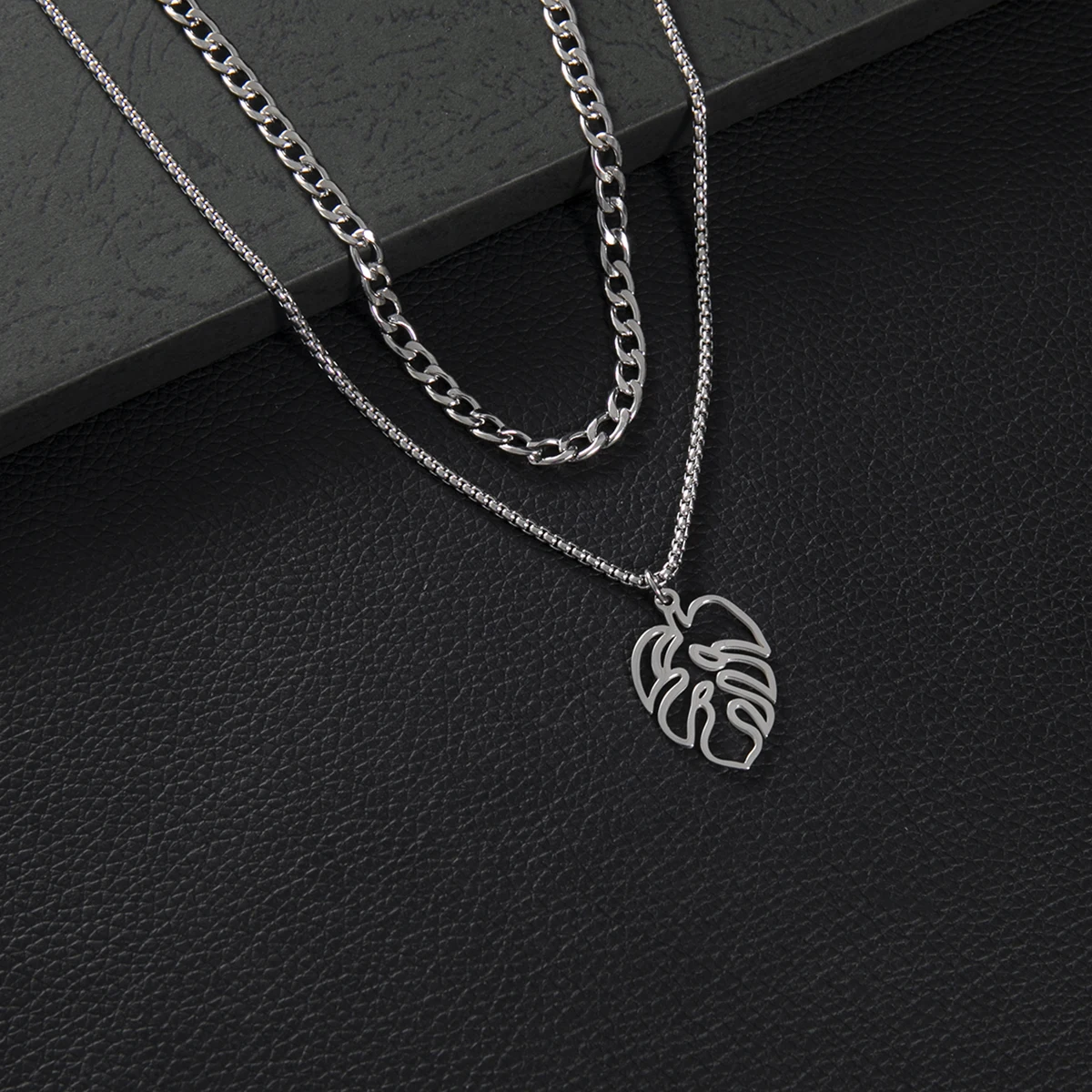 Vintage Plant Flower Statement Choker Chain Necklace For Women Monstera Leave Desinger Charms Stainless Steel Necklace Pendant