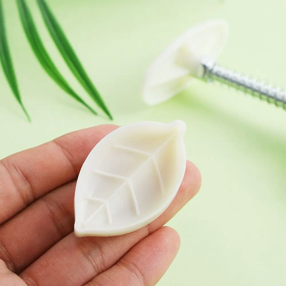 30g Oriental Leaf Shaped Hand Press 3D Baking Cookie Stamp Cutter Mooncake Mold Moon Cake Mould Ma'amoul Form