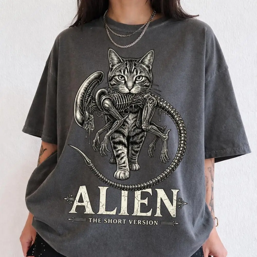 Alien Cat T-shirt, Fun Sci-fi Horror Movie Parody T-shirt for Women, Summer New Unisex T-shirt