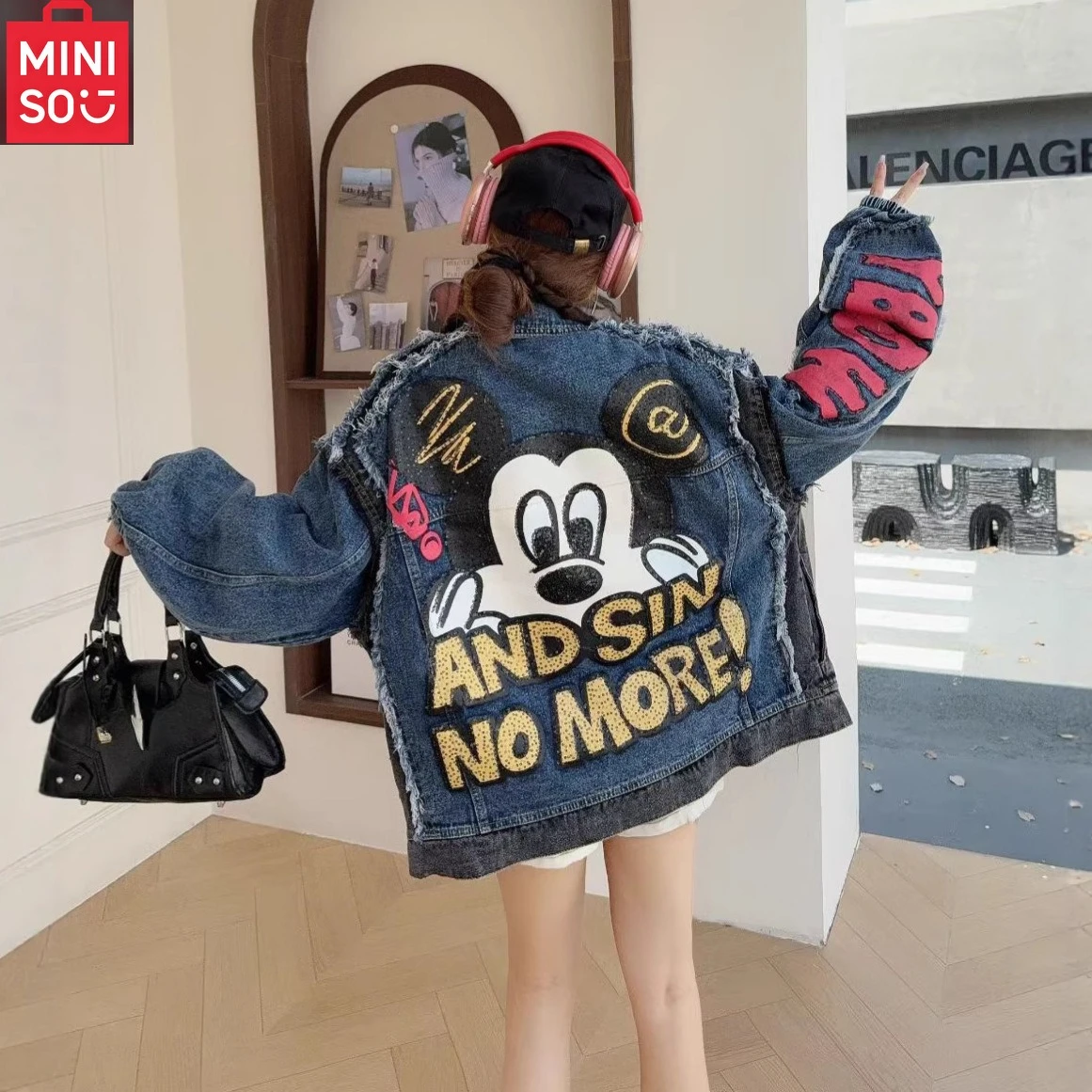 

MINISO trendy heavy industry black denim jacket for women, fashionable and stylish loose sequined top, Hong Kong style jacket