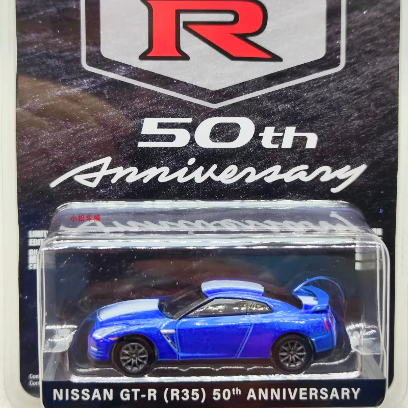 

Green Light 1:64 Юбилейная коллекция 11-2016GT-R (R35) GT-R50th Юбилейная коллекция игрушек Маленькие подарки Модель настенная подвеска