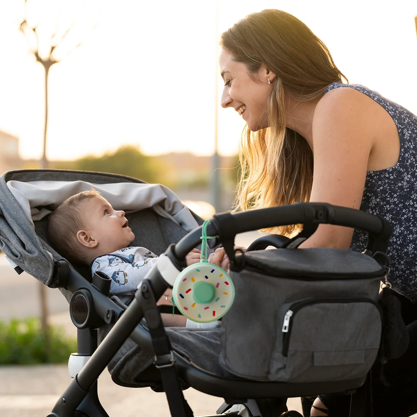 1 قطعة الطفل لهاية سيليكون حقيبة للتخزين جديد دونات شكل مصاصة حامل المحمولة هوة غطاء كيس مزموم الحلمة اكسسوارات