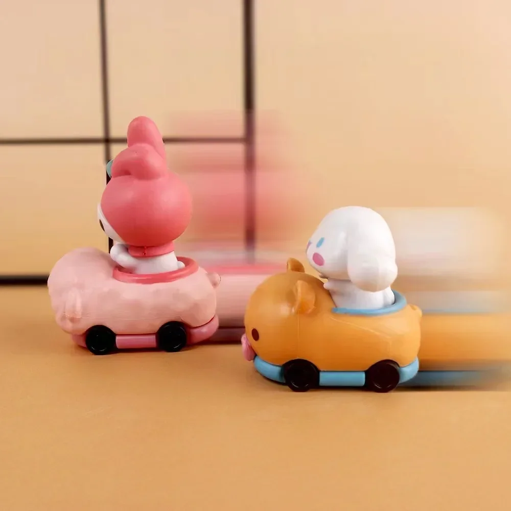 Sanrio ของเล่น Kuromi Hello Kitty Cinnamoroll My Melody อะนิเมะตัวเลข PVC ตุ๊กตาการ์ตูนน่ารักรถเดสก์ท็อปเครื่องประดับเด็กของขวัญ