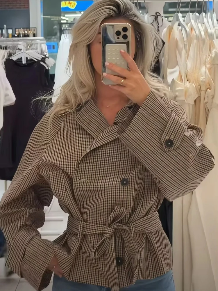 Damen-Kurz-Trenchcoat mit Karomuster, Revers, doppelreihiger Knopfleiste, Gürtel, langen Ärmeln, kurzer Windbreaker, lässige Oberbekleidung, Jacke