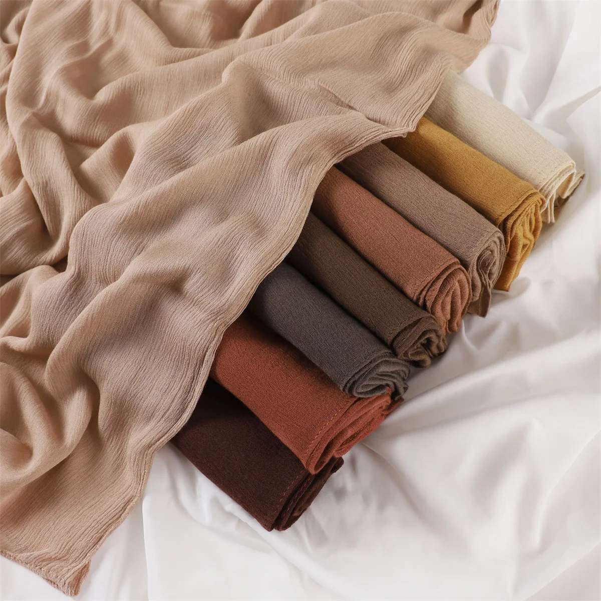 女性用大きいサイズ無地コットンレーヨンシワ加工ヒジャブスカーフ、高品質ラップ＆ショール、ムスリムヘッドバンド、イスラムターバン