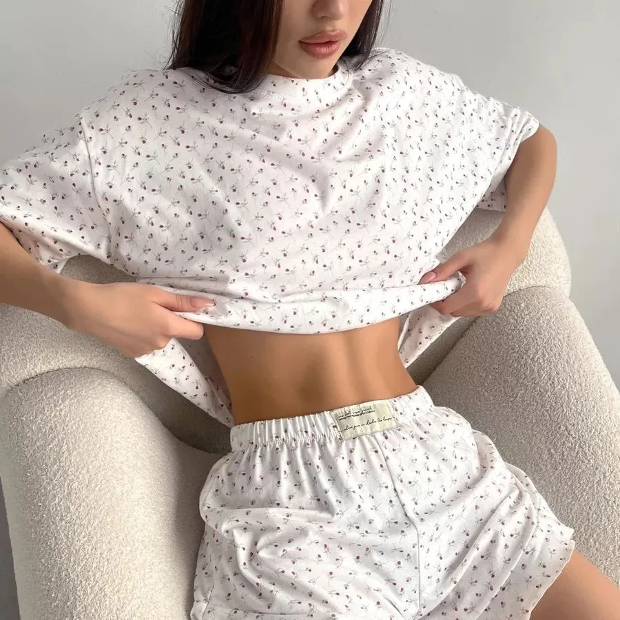 

Cotton Blend Pajama Sets Round Neck Tee Ruffled Shorts European Style Sleepwear Suit Sexy Casual Homewear 2pcs Suits for Women