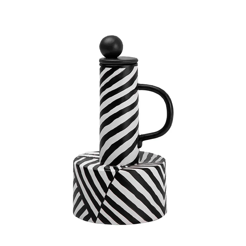 

Ceramic Vase Geometric Black and White Stripes Handle Pot Flower Vase Ceramic Handicraft Ornaments Home Decoration Accessories