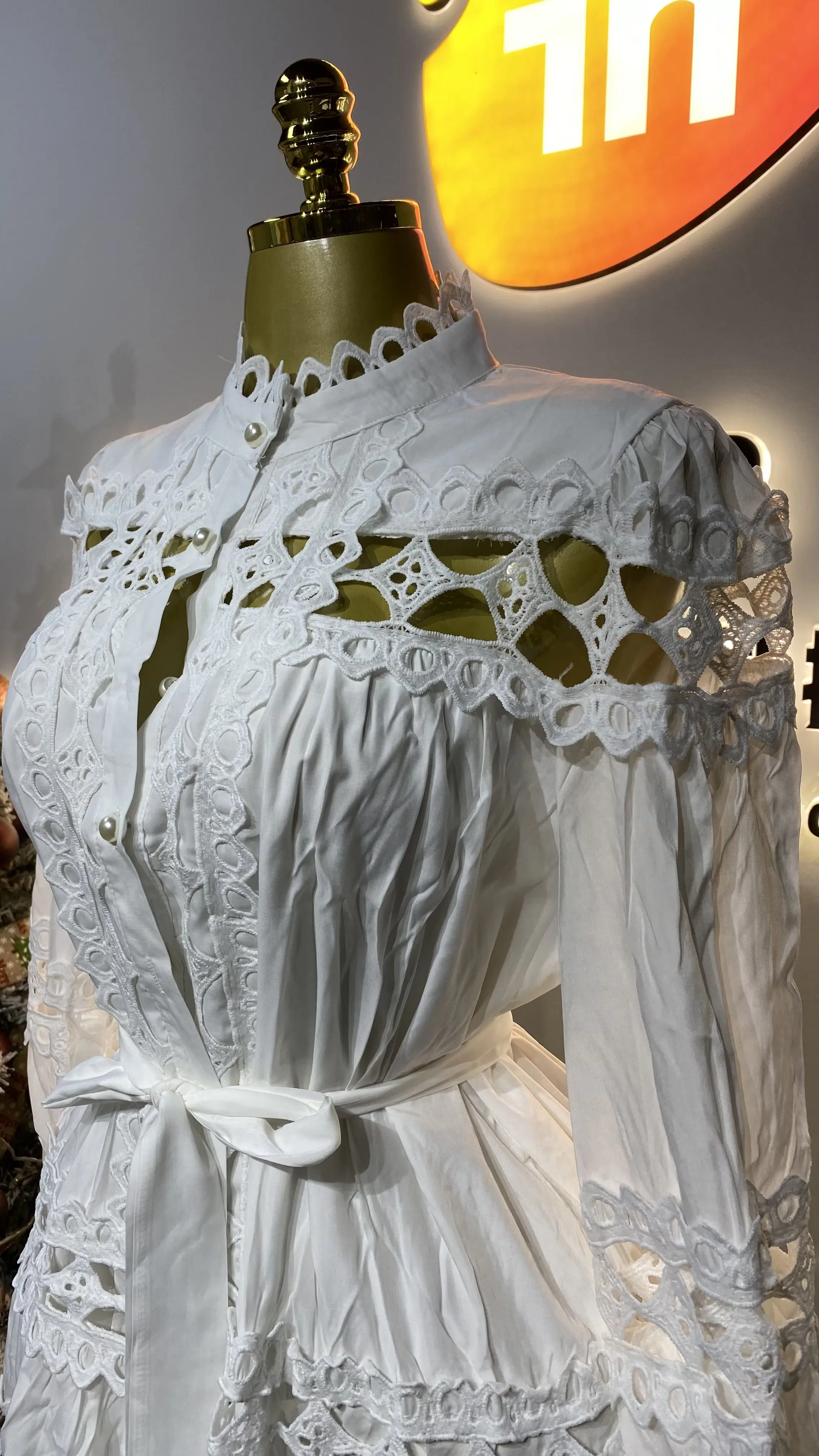 فستان نسائي صيفي راقي على طراز المحكمة بتصميم كلاسيكي وأكمام واسعة مجوفة وخفيف الوزن فستان ميدي فاخر-GZXX283