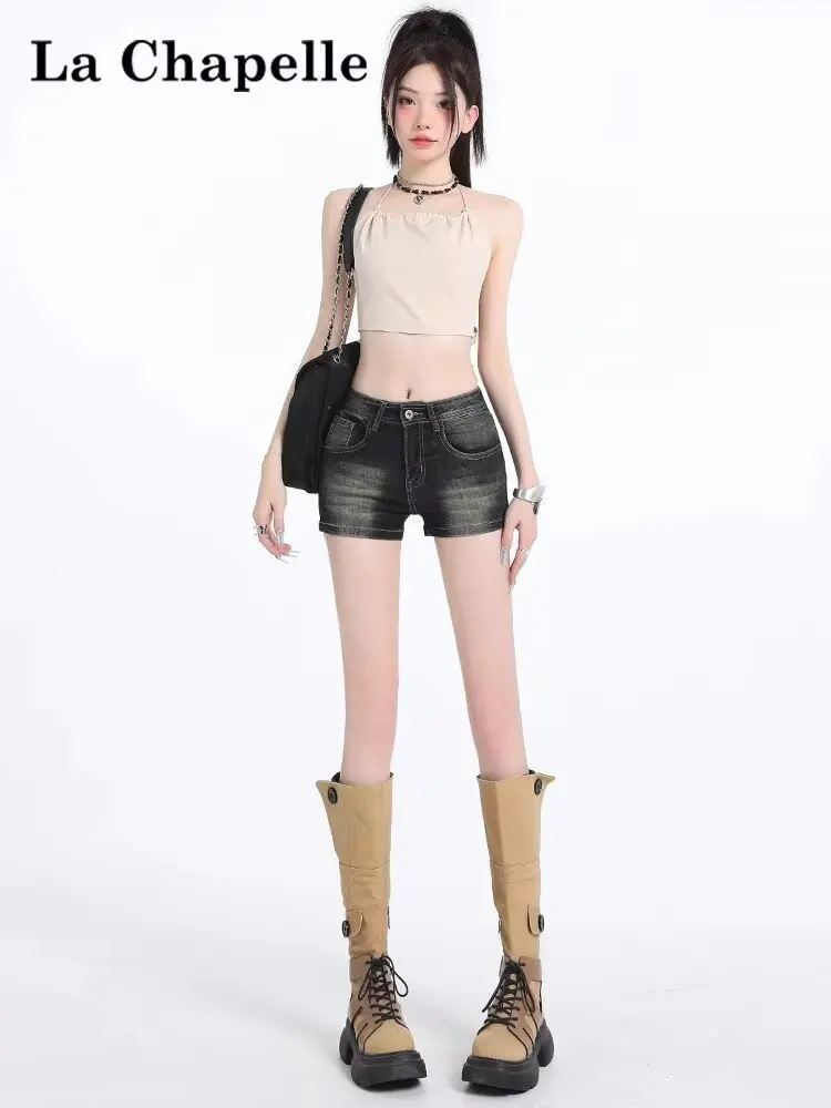 ล้างกางเกงขาสั้นผ้ายีนส์เซ็กซี่ยืดหยุ่นเอวต่ําปุ่มคู่สีดําสําหรับชุดฤดูร้อนของผู้หญิง สาวเผ็ด ทรงเอตรงและเรียบง่าย