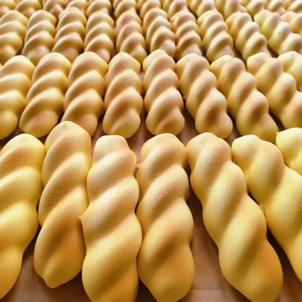 1pc Portable Slow Rebound Bread Squeeze Wet Soft Soft Sticky Pinch Squeeze Funny Gift