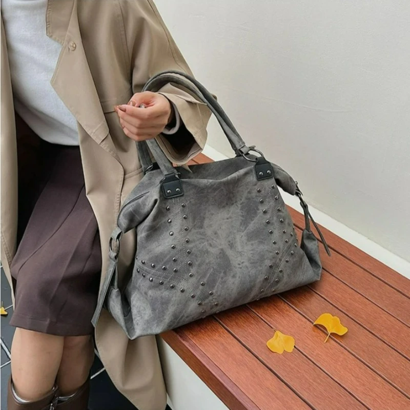 New Stylish Large-capacity Casual Handbag for Women. Practical Travel Bag. Multi-functional Crossbody Tote Bag for Daily Use.