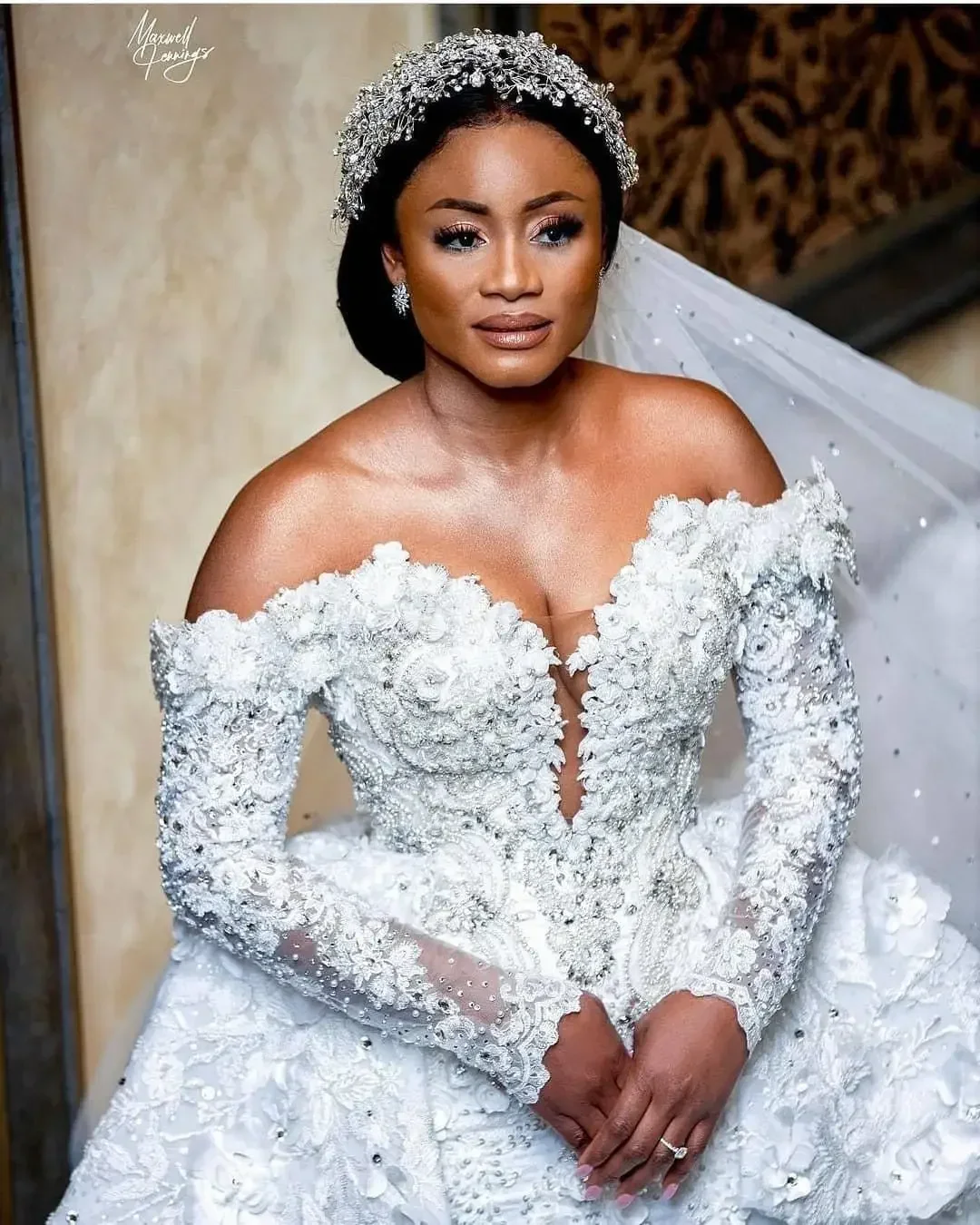 Customized  Mermaid Wedding Dresses With Detachable Skirt Long Sleeves Puffy Beaded Lace Appliques Bridal Gowns