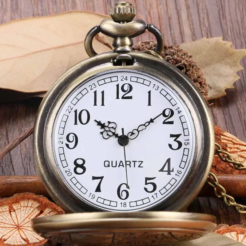 Pocket Watch Bronze Vintage Carving pattern With Keychain Steampunk Pocket Watch Men Retro Watch On Chain