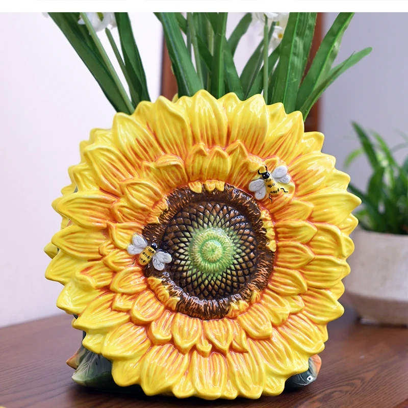 

European ceramic double-sided vase table living room decoration Exquisite hand-painted sunflower home pieces