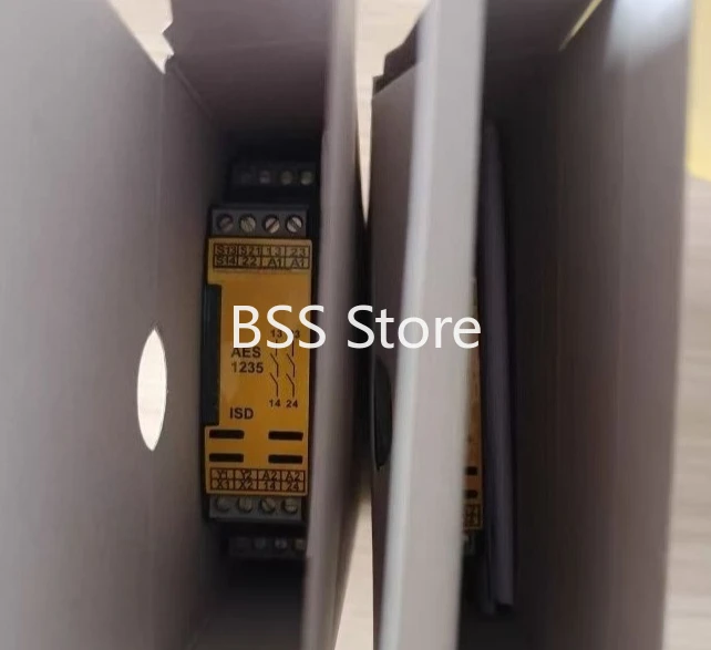AES1235 101170049 Safety Relay Module
