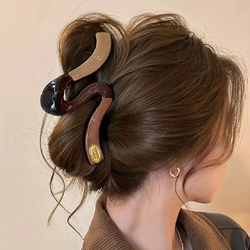 4Pcs Elegant Large Hair Claw Clips for Women Chic Wavy Design with Color Accents Non-Slip Shark Clips Head Hair Accessories image 6