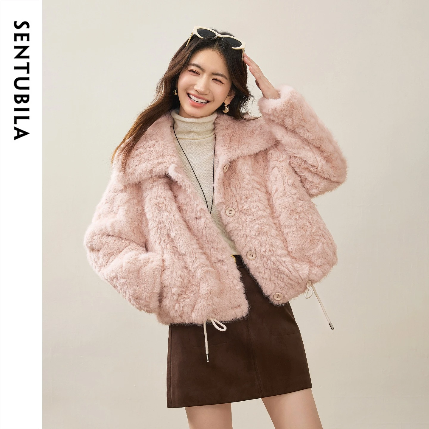 SENTUBILA Women Winter Outerwear Elegant Wide Lapel Adjustable Drawstring Faux Fur Coat 2026 Warm Fluffy Thick Jacket W64PD7610
